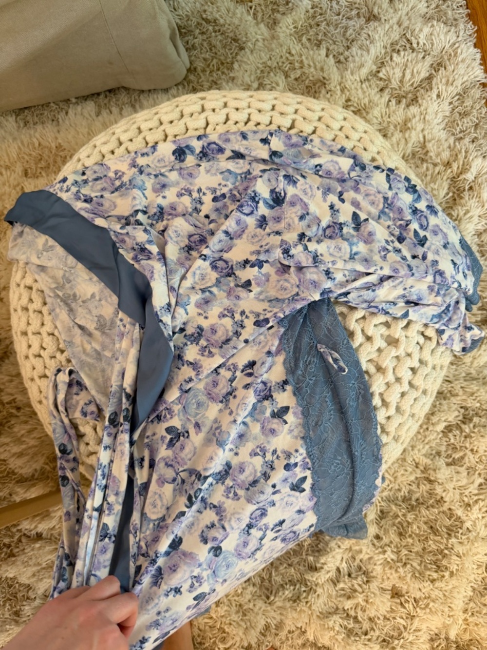 Victoria’s Secret Floral Lace Kimono Robe – Size M/L - Picture 2 of 3